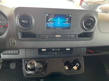 Mercedes-Benz - Sprinter