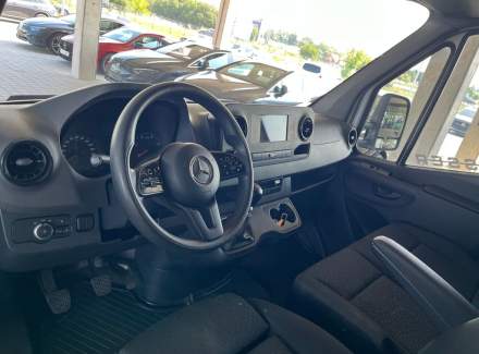 Mercedes-Benz - Sprinter