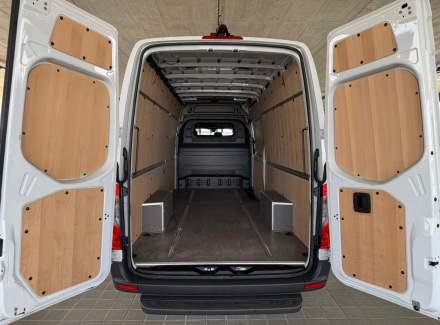 Mercedes-Benz - Sprinter