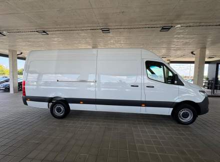 Mercedes-Benz - Sprinter