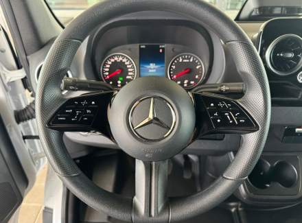 Mercedes-Benz - Sprinter