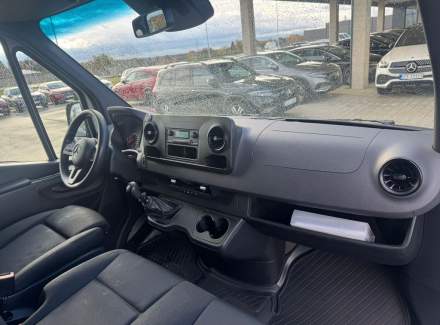 Mercedes-Benz - Sprinter