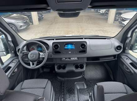 Mercedes-Benz - Sprinter