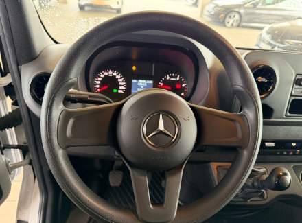 Mercedes-Benz - Sprinter