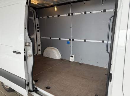 Mercedes-Benz - Sprinter