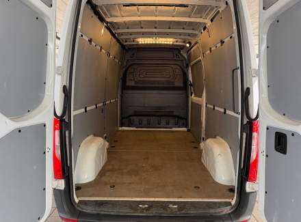 Mercedes-Benz - Sprinter