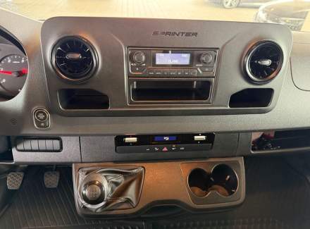 Mercedes-Benz - Sprinter