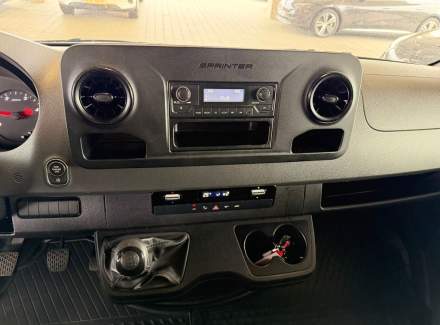 Mercedes-Benz - Sprinter