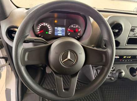 Mercedes-Benz - Sprinter