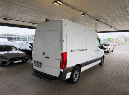 Mercedes-Benz - Sprinter