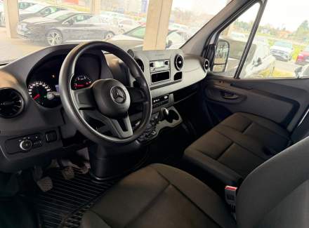 Mercedes-Benz - Sprinter