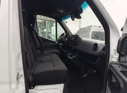 Mercedes-Benz - Sprinter