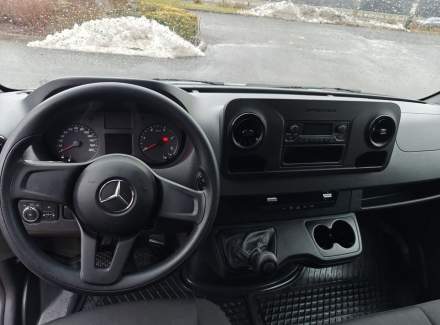 Mercedes-Benz - Sprinter