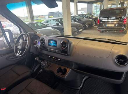 Mercedes-Benz - Sprinter