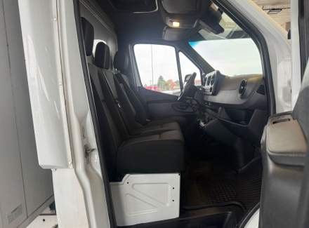 Mercedes-Benz - Sprinter
