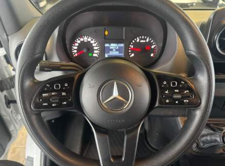 Mercedes-Benz - Sprinter