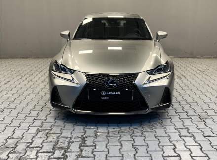Lexus - IS