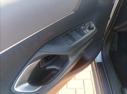 Toyota - Yaris Cross