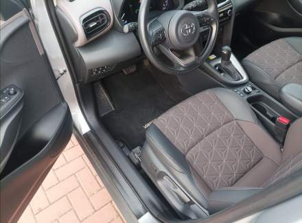 Toyota - Yaris Cross