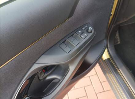 Toyota - Yaris Cross