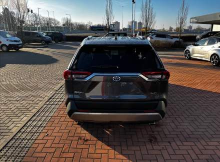 Toyota - RAV 4