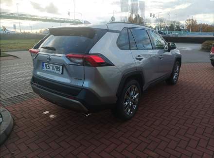 Toyota - RAV 4