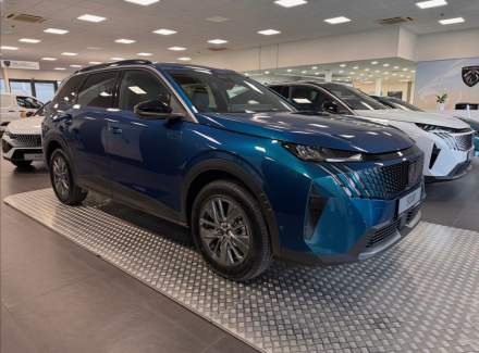 Peugeot - 5008