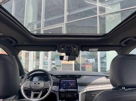 Jeep - Grand Cherokee