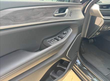 Jeep - Grand Cherokee