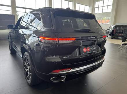 Jeep - Grand Cherokee