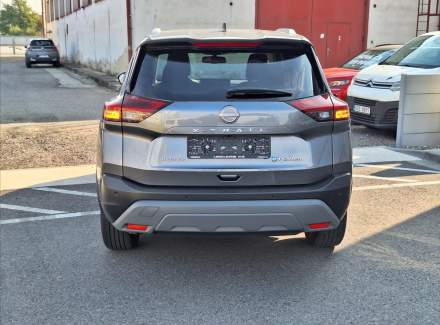 Nissan - X-Trail