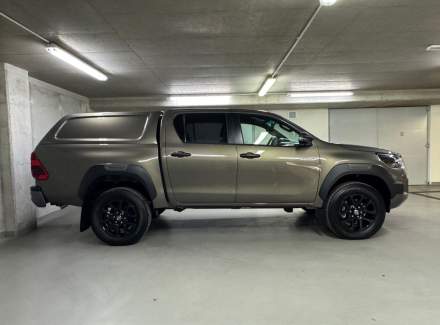 Toyota - Hilux