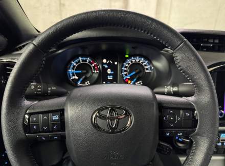 Toyota - Hilux