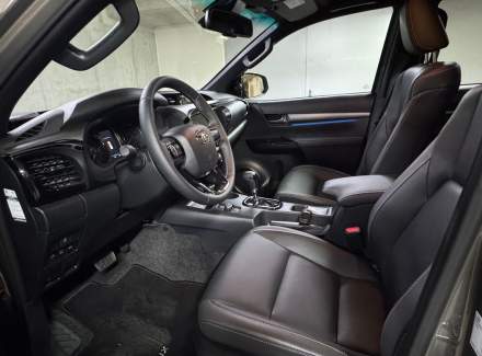 Toyota - Hilux