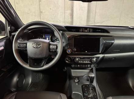Toyota - Hilux
