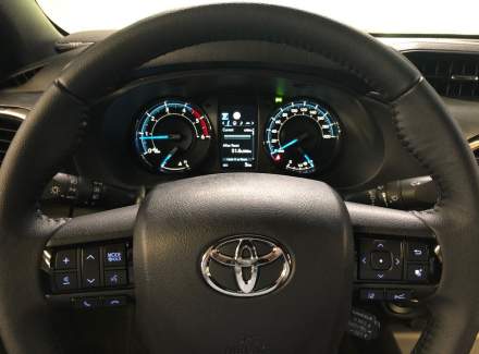 Toyota - Hilux