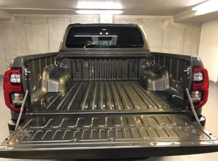 Toyota - Hilux