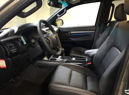 Toyota - Hilux