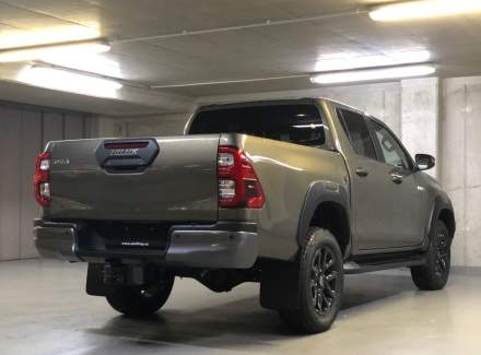 Toyota - Hilux