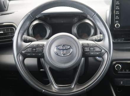 Toyota - Yaris