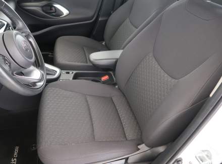 Toyota - Yaris Cross