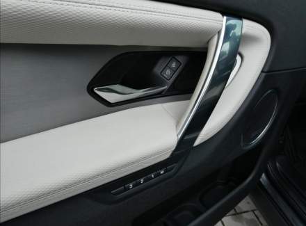 Land Rover - Discovery Sport