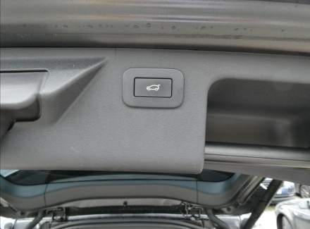 Land Rover - Discovery Sport