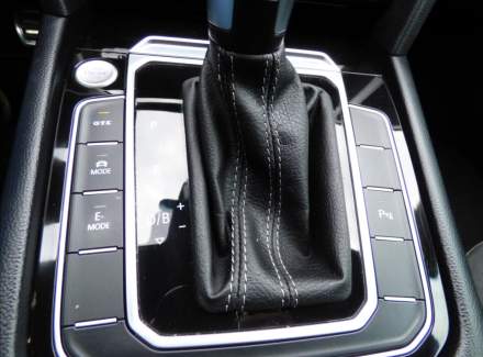 Volkswagen - Arteon