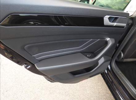 Volkswagen - Arteon
