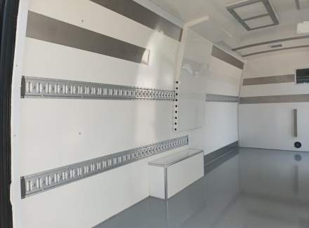 Mercedes-Benz - Sprinter