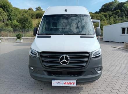 Mercedes-Benz - Sprinter