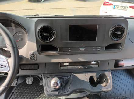 Mercedes-Benz - Sprinter