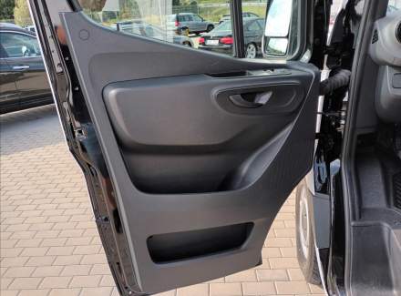 Mercedes-Benz - Sprinter
