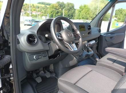 Mercedes-Benz - Sprinter